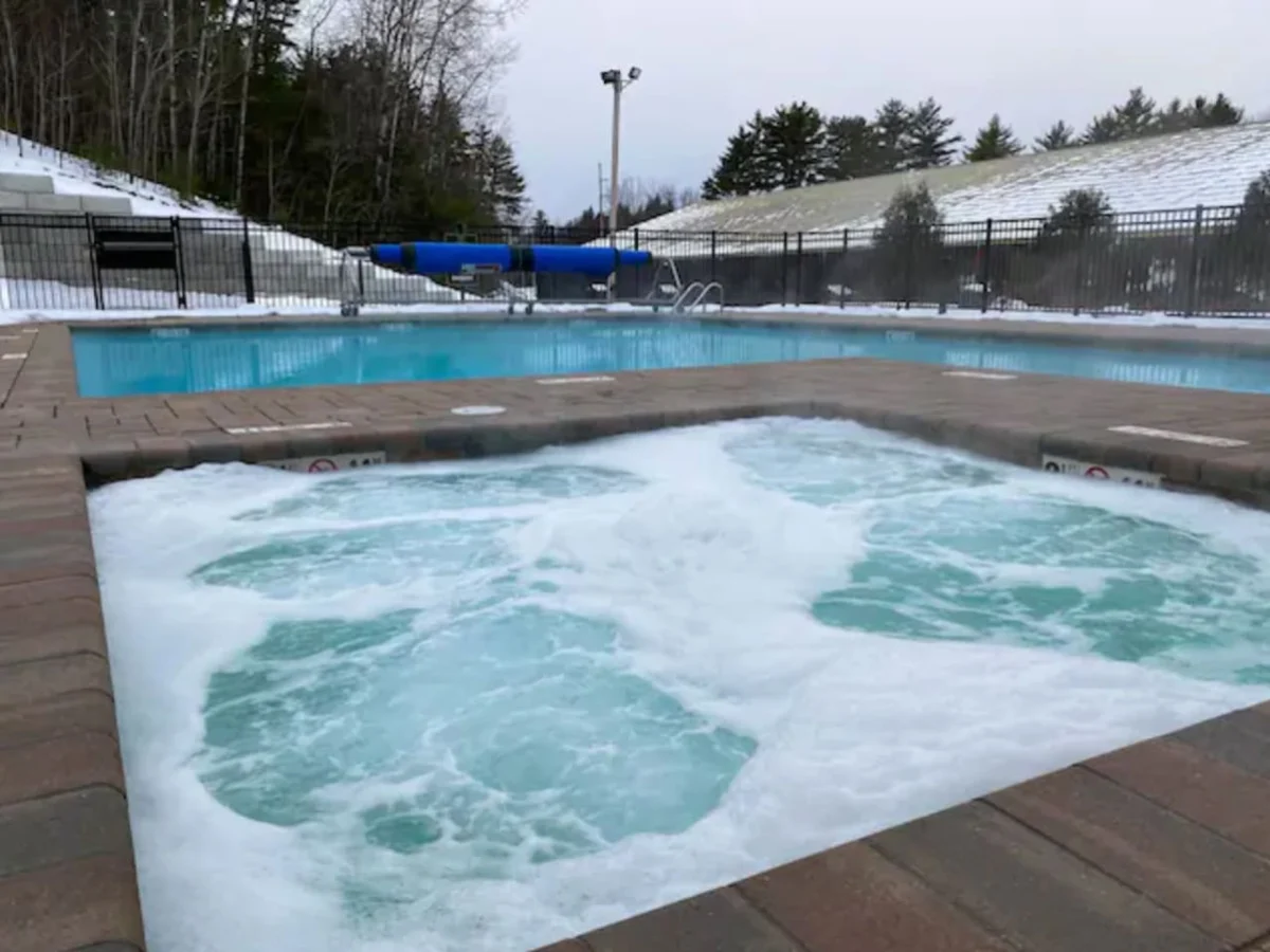 Luxe Ski In/Out | Pool, Hot tub, Hiking, N. Conway #19