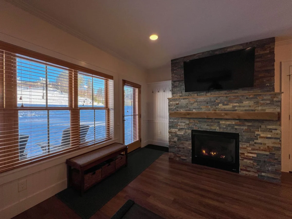 Luxe Ski In/Out | Pool, Hot tub, Hiking, N. Conway #51