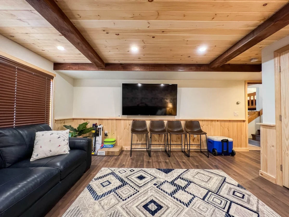 Luxury Attitash Mountainside Home, Rivers + Mtns! #58