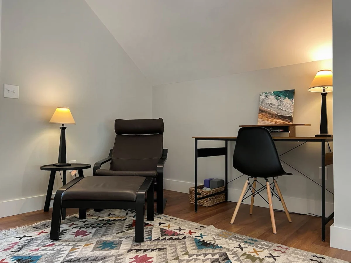 New Luxe 4BR/3BA Home in the Heart of the Valley! #24