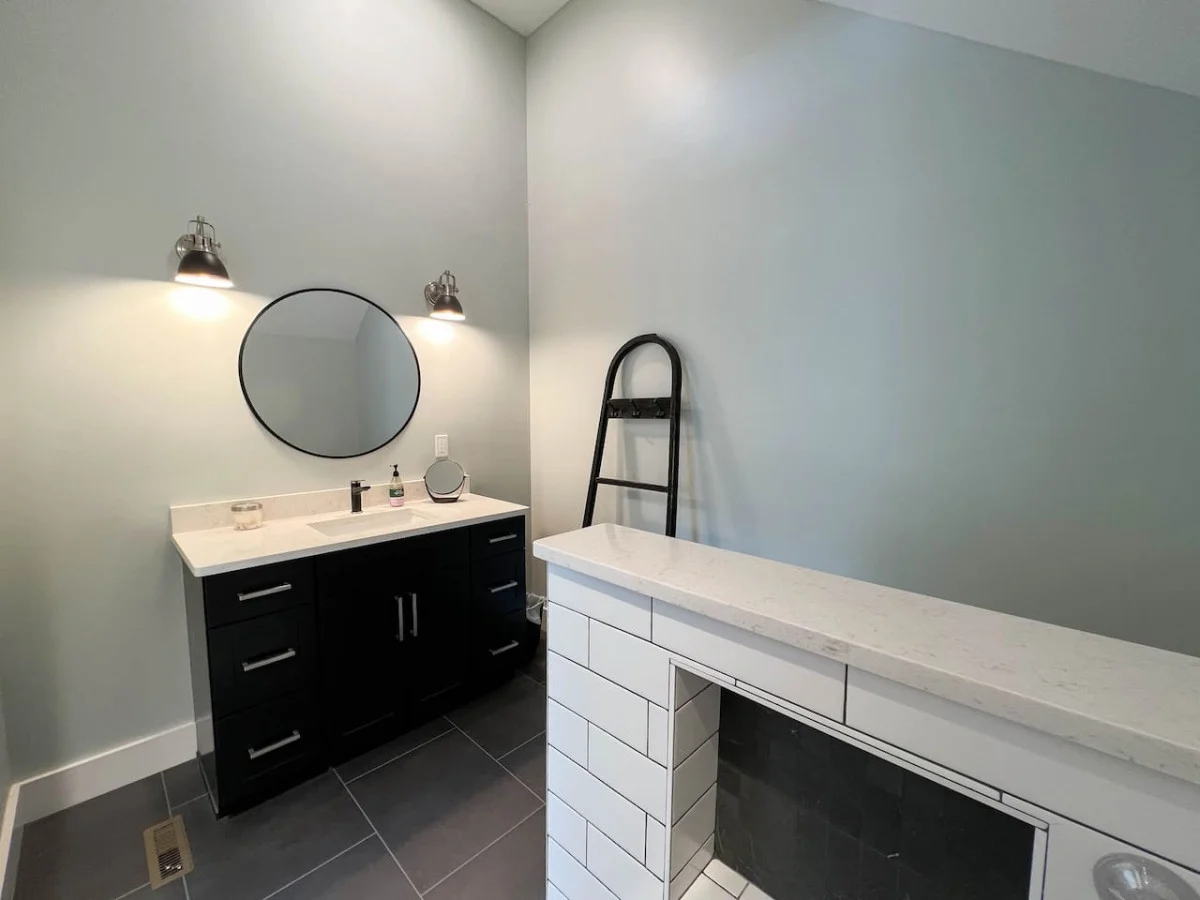 New Luxe 4BR/3BA Home in the Heart of the Valley! #15