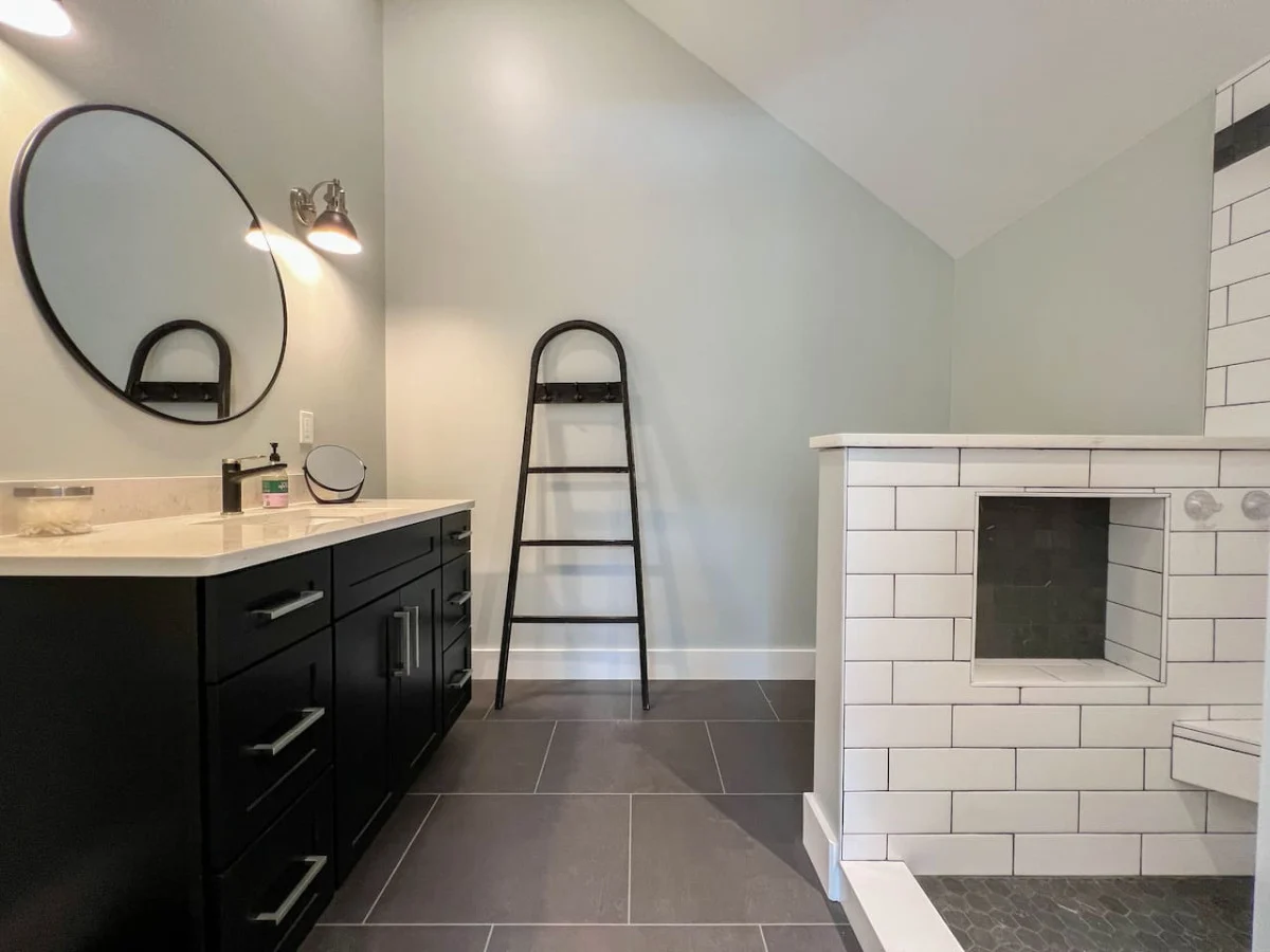 New Luxe 4BR/3BA Home in the Heart of the Valley! #21