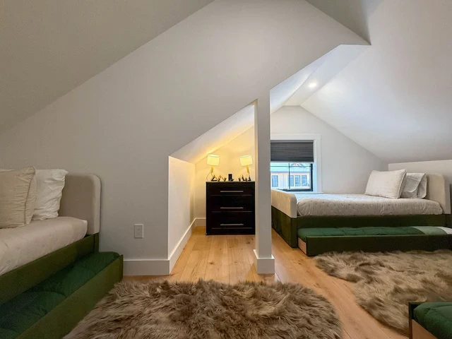Bedroom 1 image 1