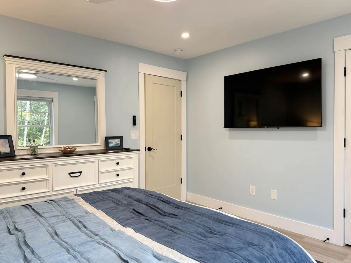 Northview Chalet | Brand New, Hot Tub, Spacious #5