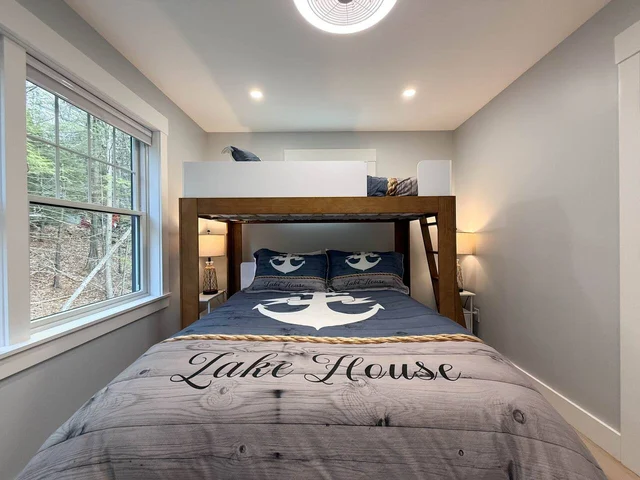 Bedroom 3 image 1