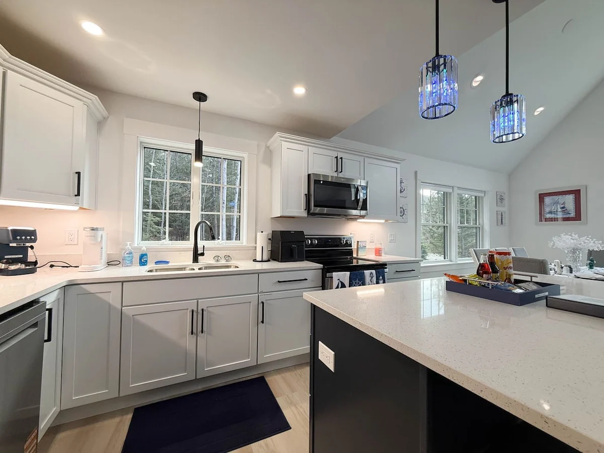 Northview Chalet | Brand New, Hot Tub, Spacious #38