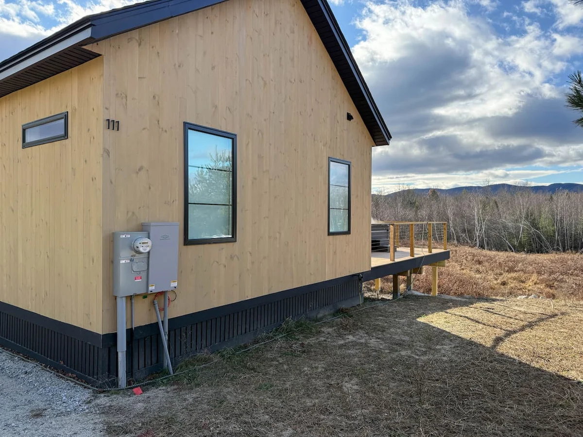 Peaks & Pines | 5 Min to Ski Resort, HotTub, Views #5