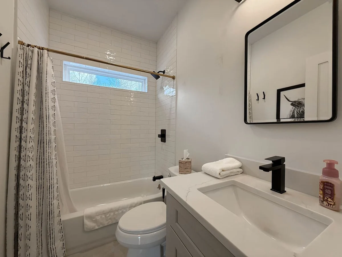 Peaks & Pines | 5 Min to Ski Resort, HotTub, Views #34