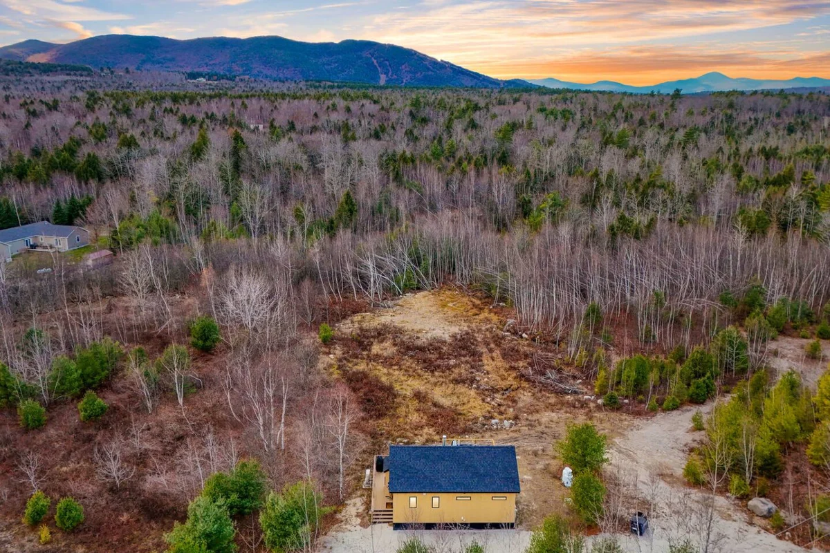 Peaks & Pines | 5 Min to Ski Resort, HotTub, Views #30
