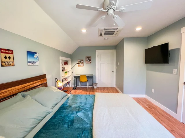Bedroom 3 image 1