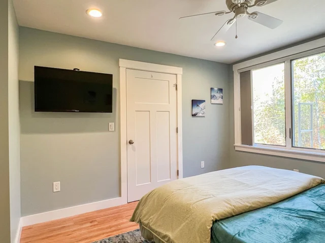Bedroom 1 image 1