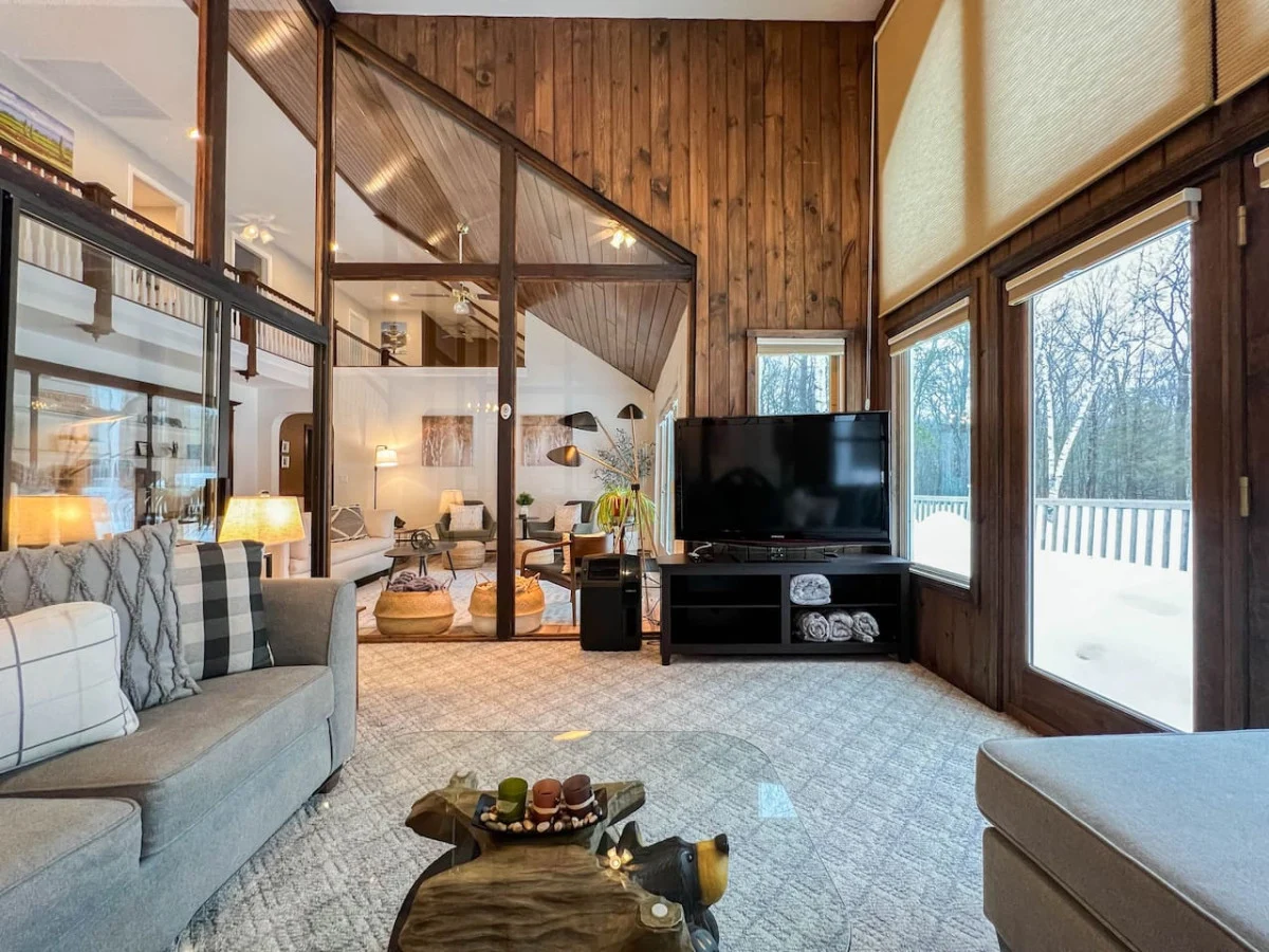 Riversbend | Private River Access, Pool, Hot Tub #102