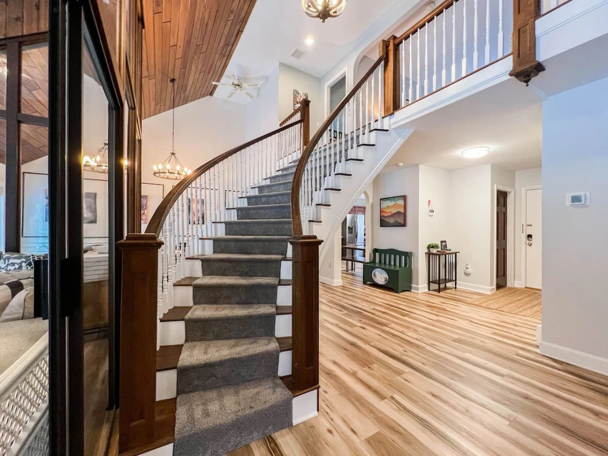 Riversbend | Private River Access, Pool, Hot Tub #111