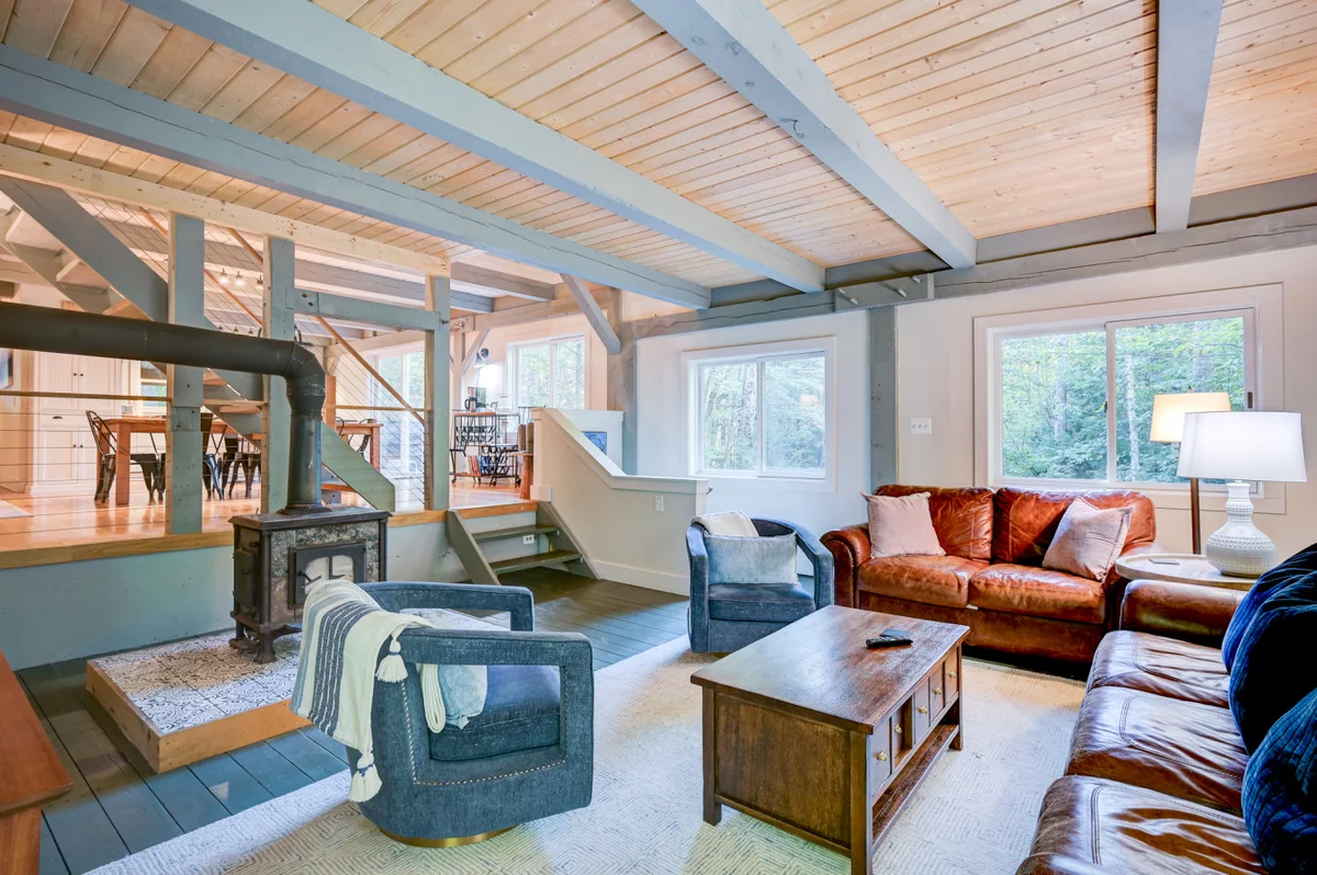 Spacious, Hot Tub, Game Room & Private Brook #4