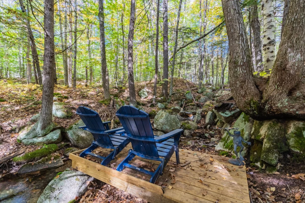 Spacious, Hot Tub, Game Room & Private Brook #22