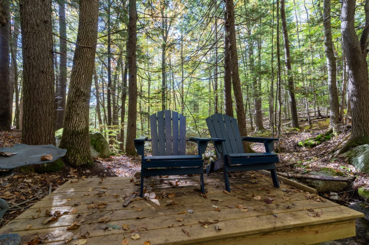 Spacious, Hot Tub, Game Room & Private Brook #57