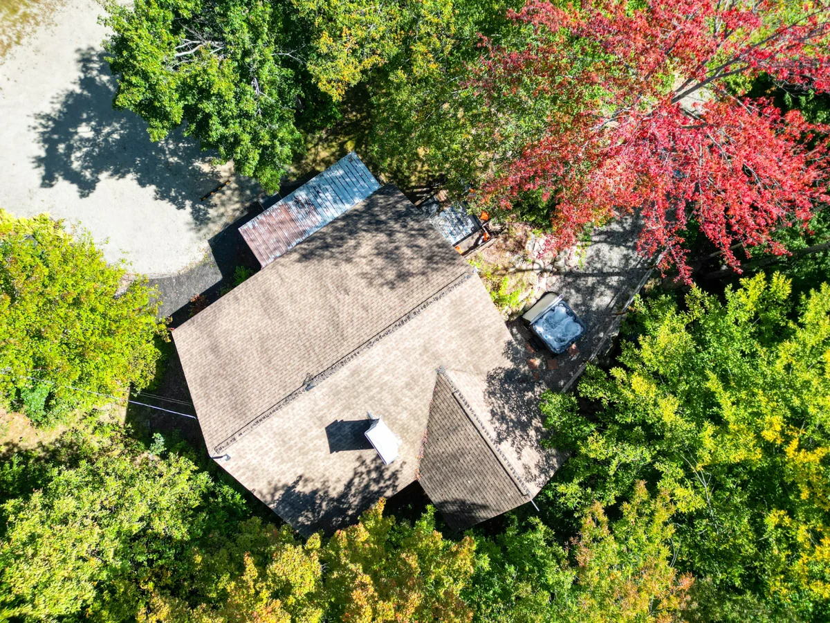Spacious, Hot Tub, Game Room & Private Brook #75