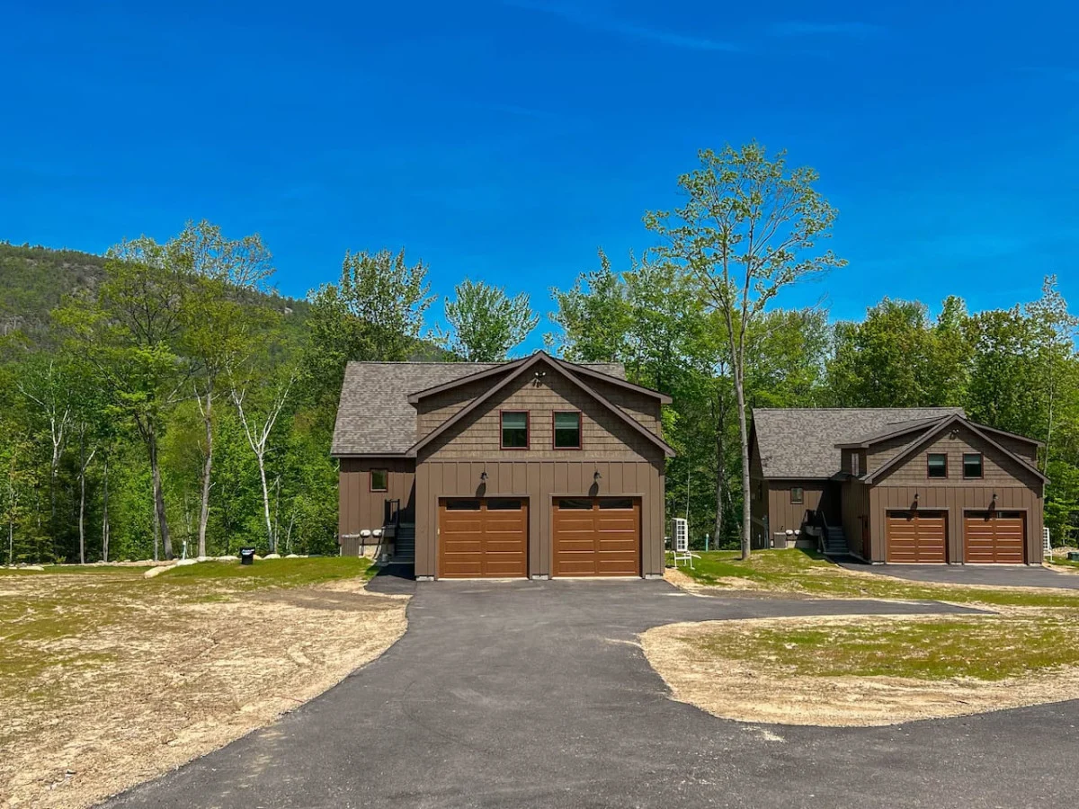 The Ledgeview Lodge | Brand New, Hot tub, Views #69