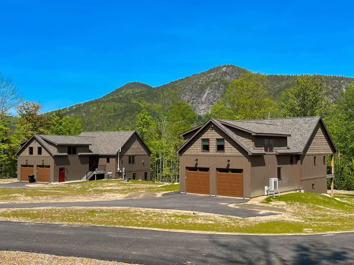 The Ledgeview Lodge | Brand New, Hot tub, Views #74