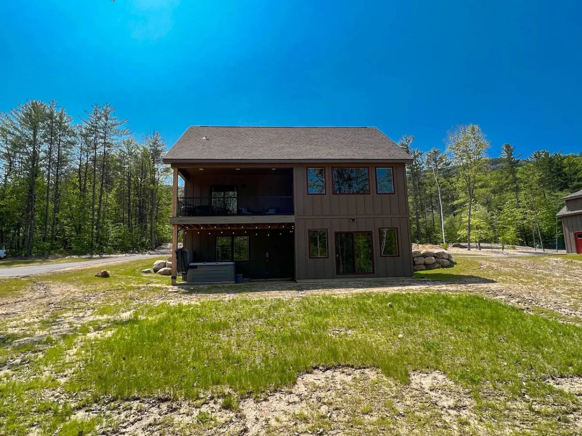 The Ledgeview Lodge | Brand New, Hot tub, Views #38