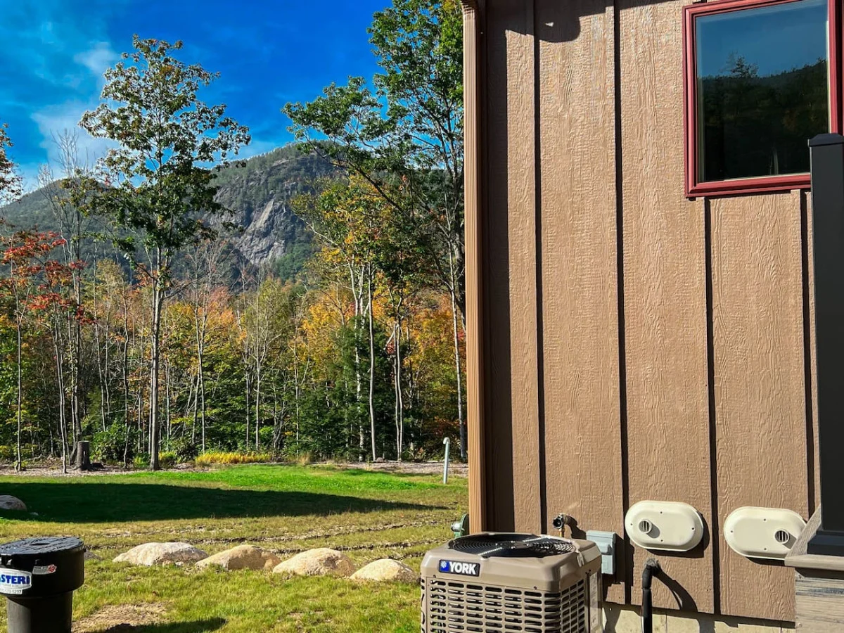 The Ledgeview Lodge | Brand New, Hot tub, Views #47