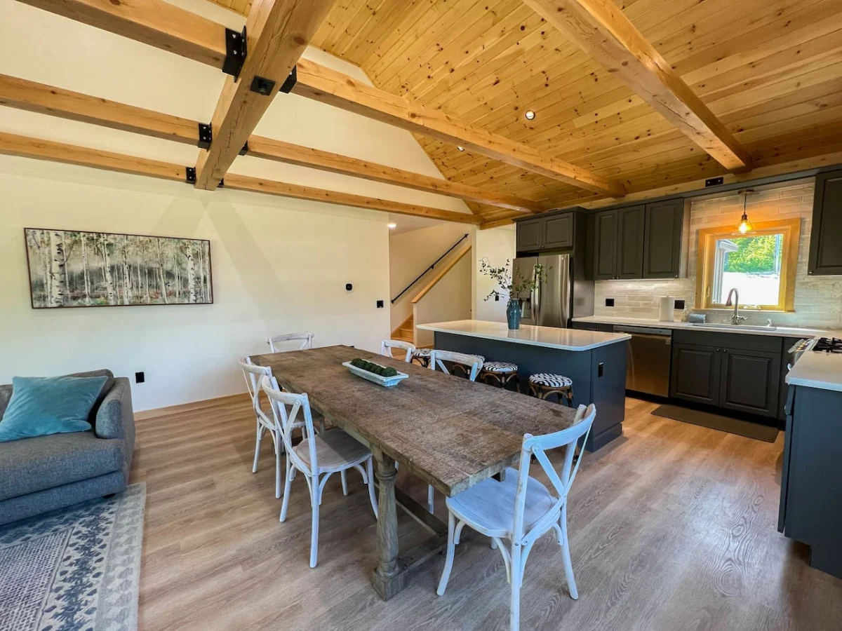 The Ledgeview Lodge | Brand New, Hot tub, Views #41