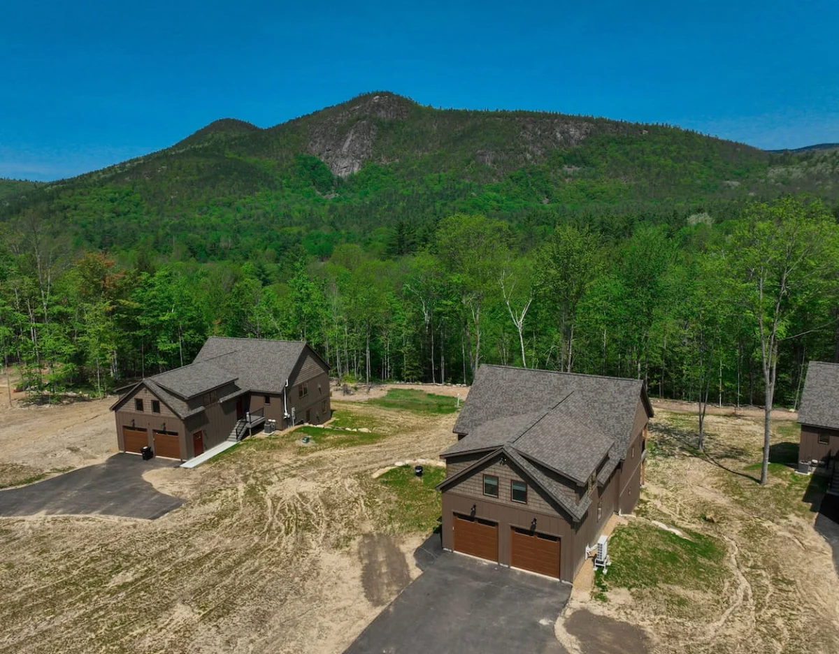 The Ledgeview Lodge | Brand New, Hot tub, Views #78