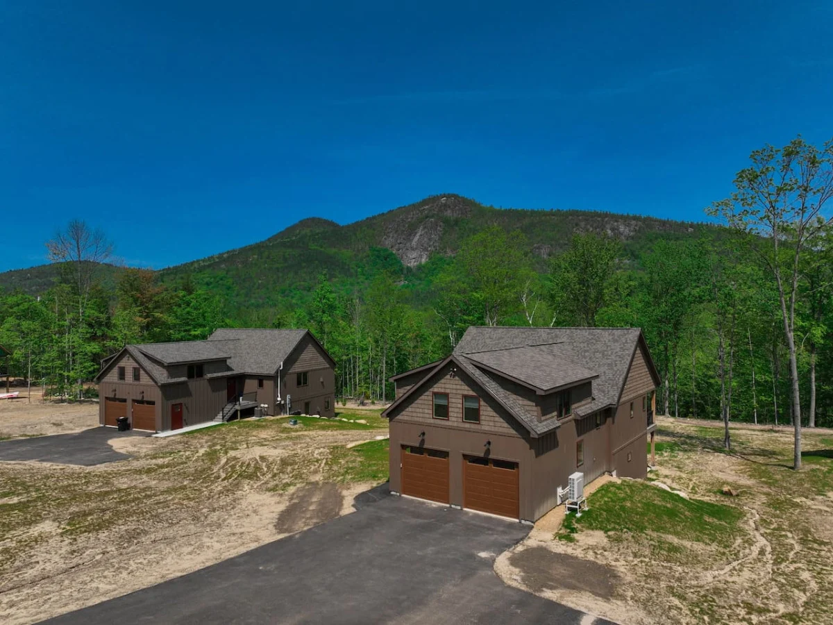 The Ledgeview Lodge | Brand New, Hot tub, Views #79