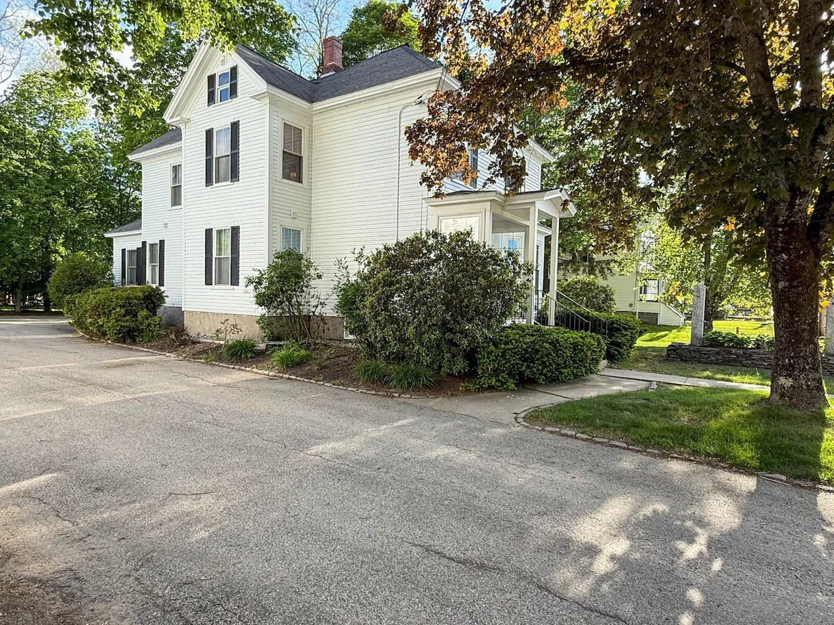 The Manor on Main | Hot Tub, Pond Access, 5 Bedrms #49