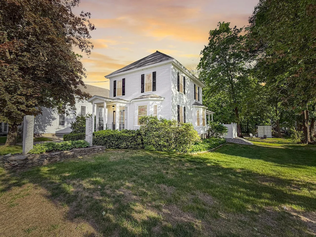 The Manor on Main | Hot Tub, Pond Access, 5 Bedrms #50