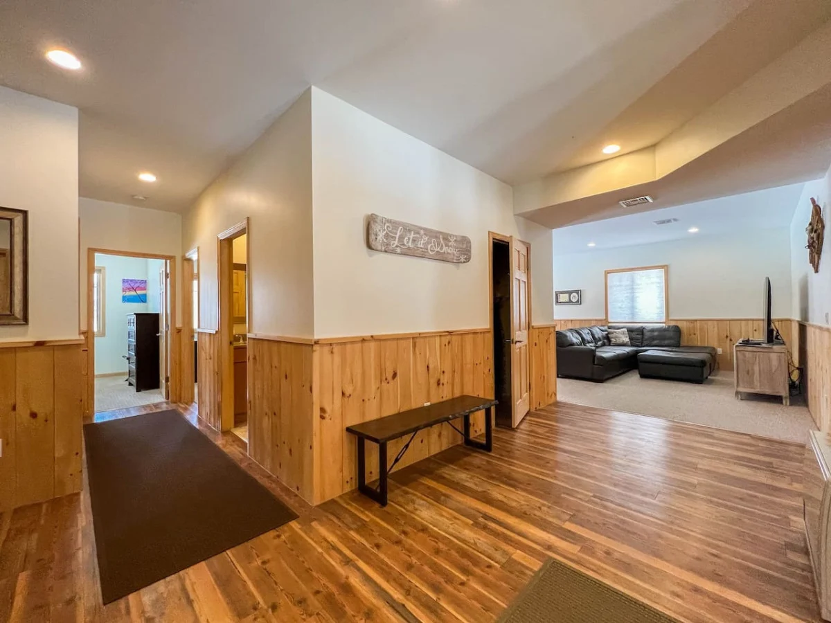 The Mountainview Escape | Luxury, Views & Hot Tub #25