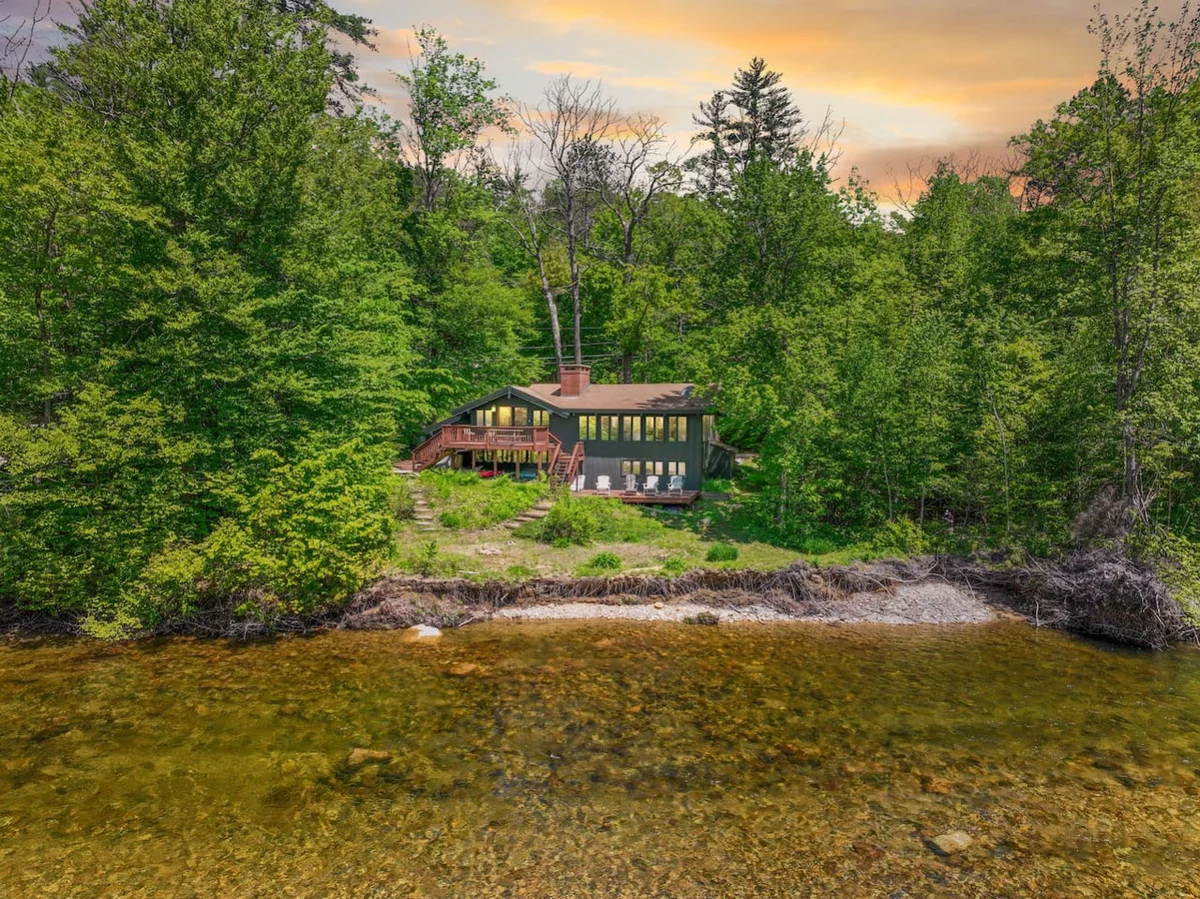 The Riverglass | Saco River Oasis, Hot Tub, Views #19