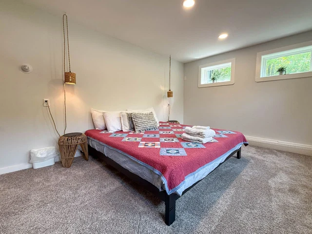 Bedroom 1 image 1