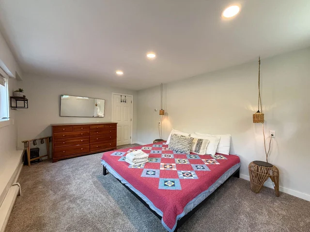 Bedroom 2 image 1