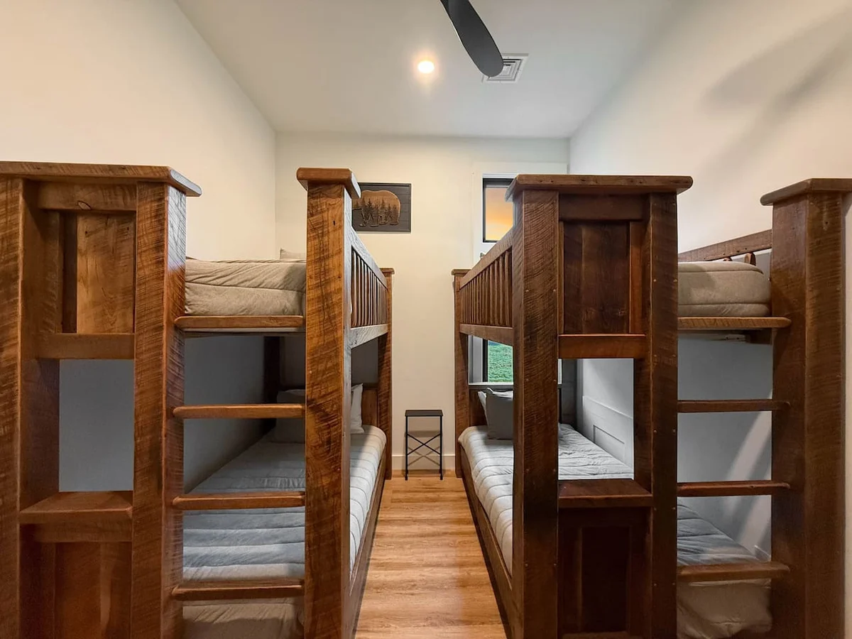 The Timberline | Mountain Luxury + Hot Tub #72