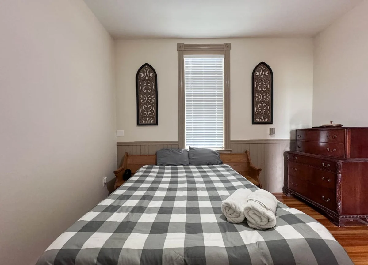 The Trilogy | Sleeps 36, 3 Hot Tubs, 19 Beds, Pond #25