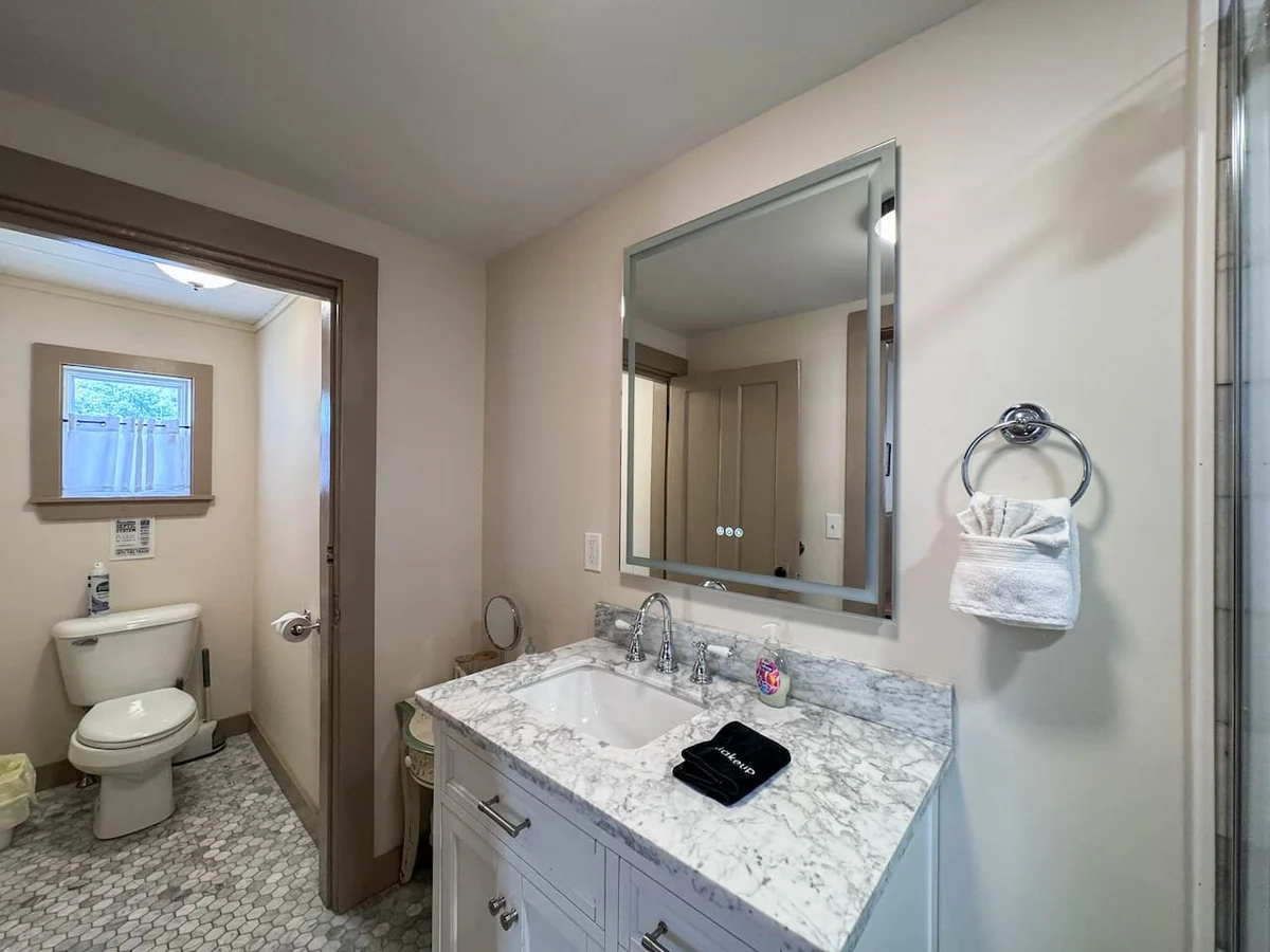 The Trilogy | Sleeps 36, 3 Hot Tubs, 19 Beds, Pond #130