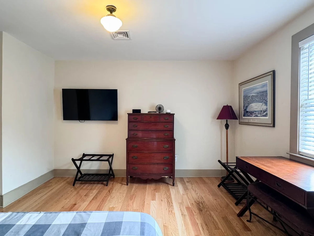 The Trilogy | Sleeps 36, 3 Hot Tubs, 19 Beds, Pond #43