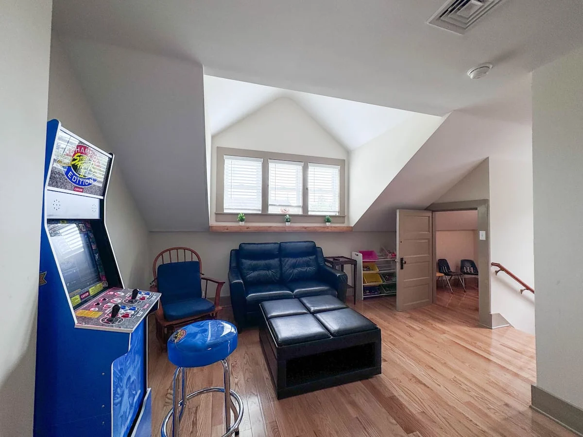 The Trilogy | Sleeps 36, 3 Hot Tubs, 19 Beds, Pond #48