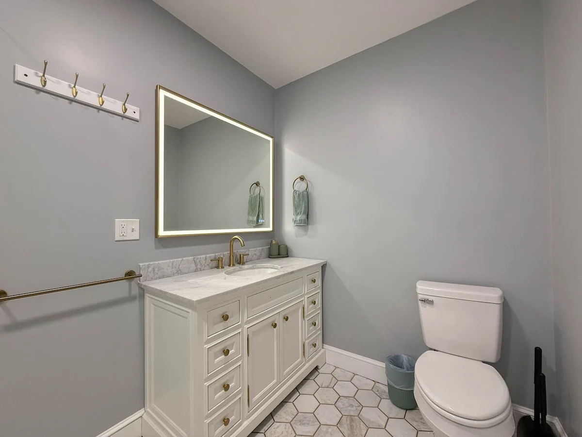 The Trilogy | Sleeps 36, 3 Hot Tubs, 19 Beds, Pond #138