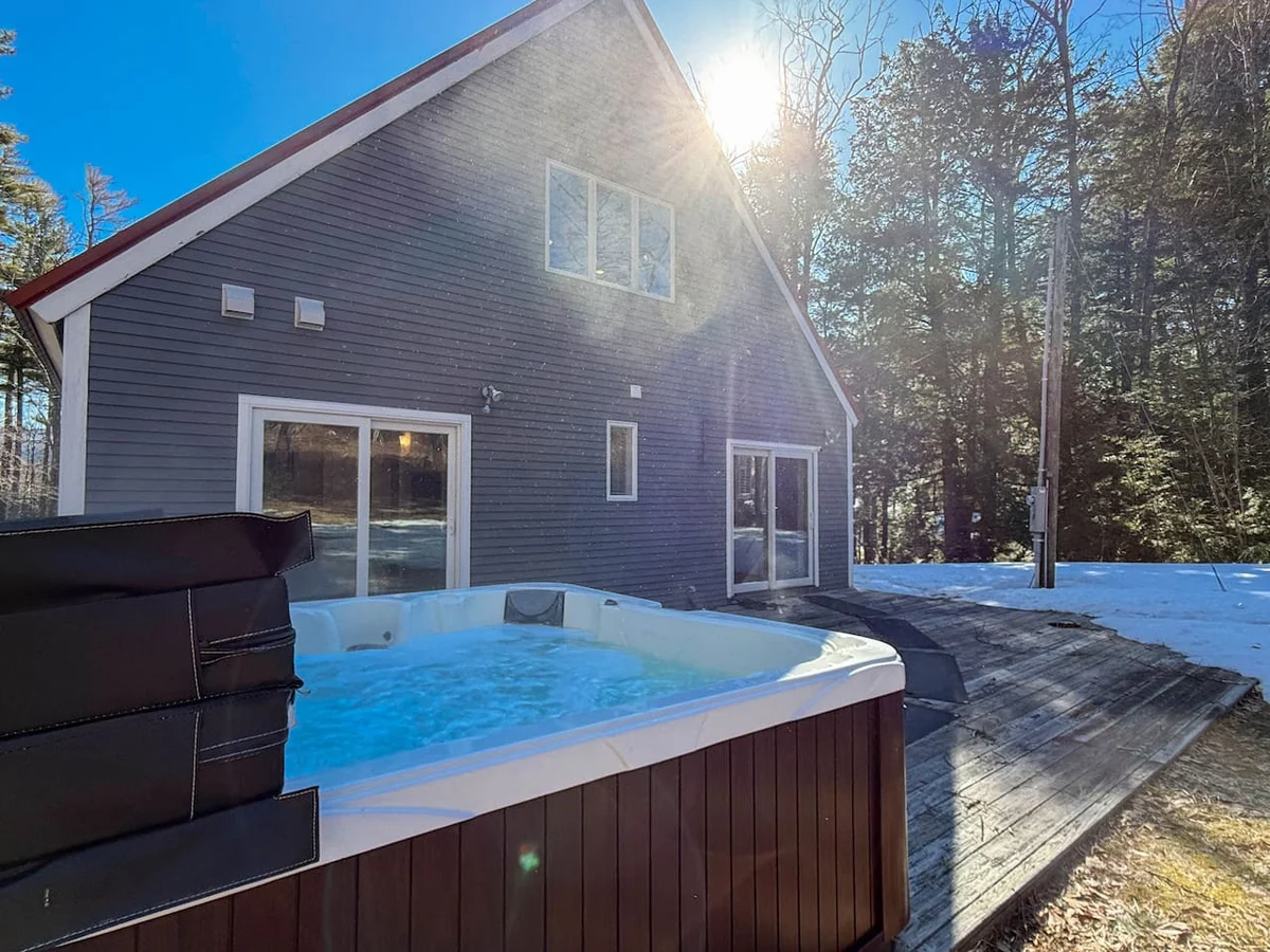 The West Nest | Private, Hot Tub, Central, 4 Bdrm #7