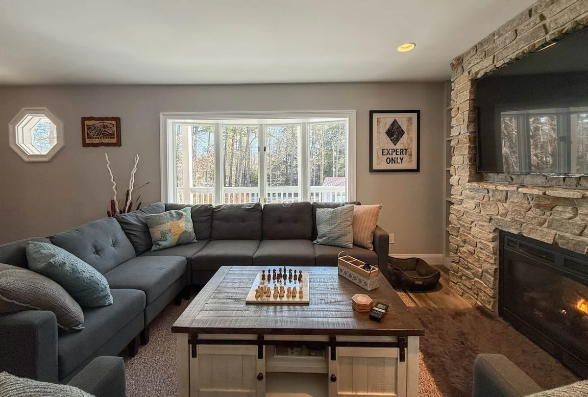 The West Nest | Private, Hot Tub, Central, 4 Bdrm #37