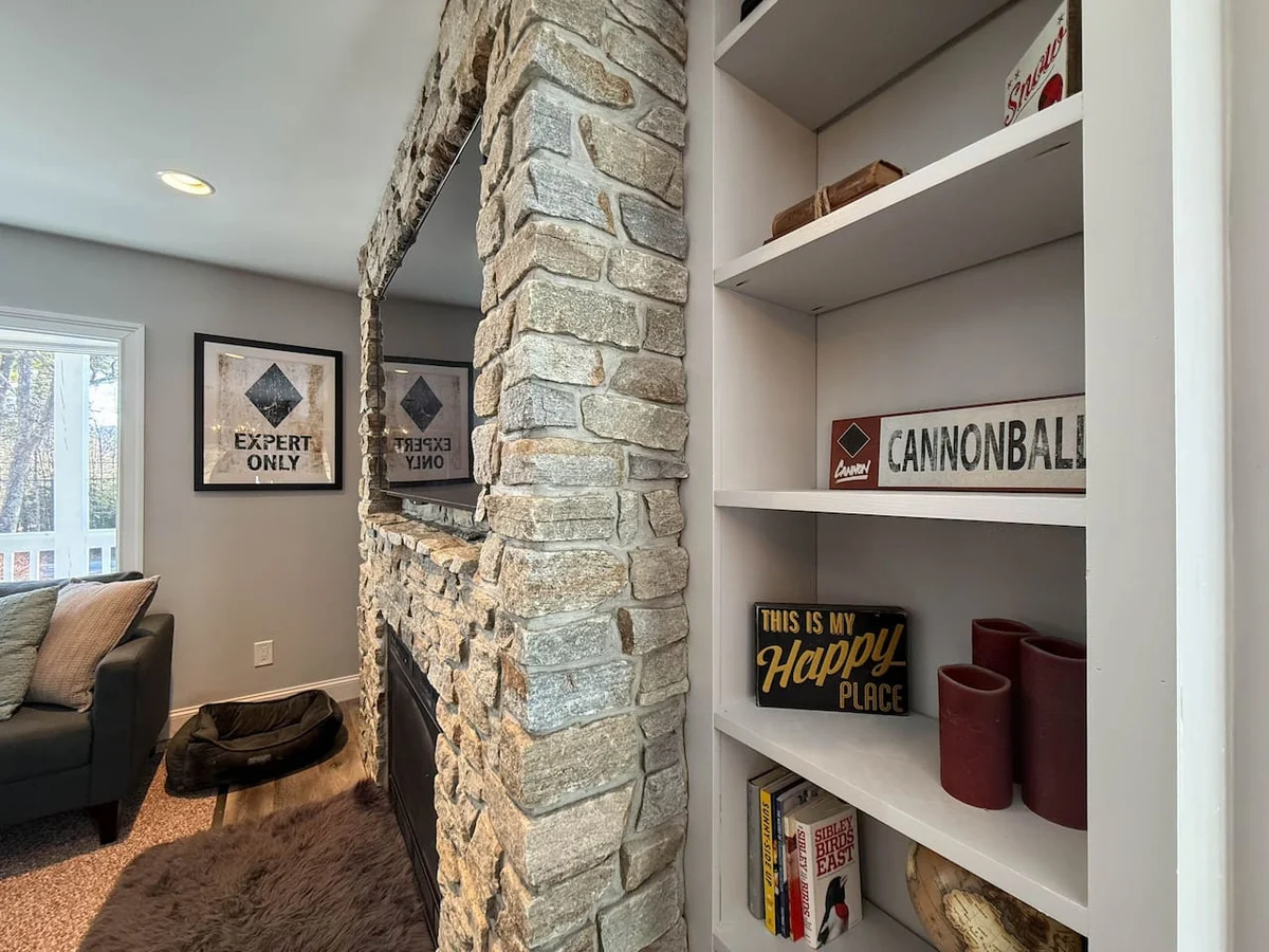 The West Nest | Private, Hot Tub, Central, 4 Bdrm #33