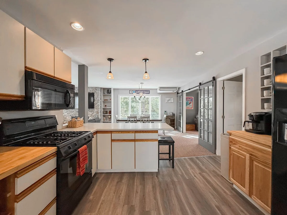 The West Nest | Private, Hot Tub, Central, 4 Bdrm #30