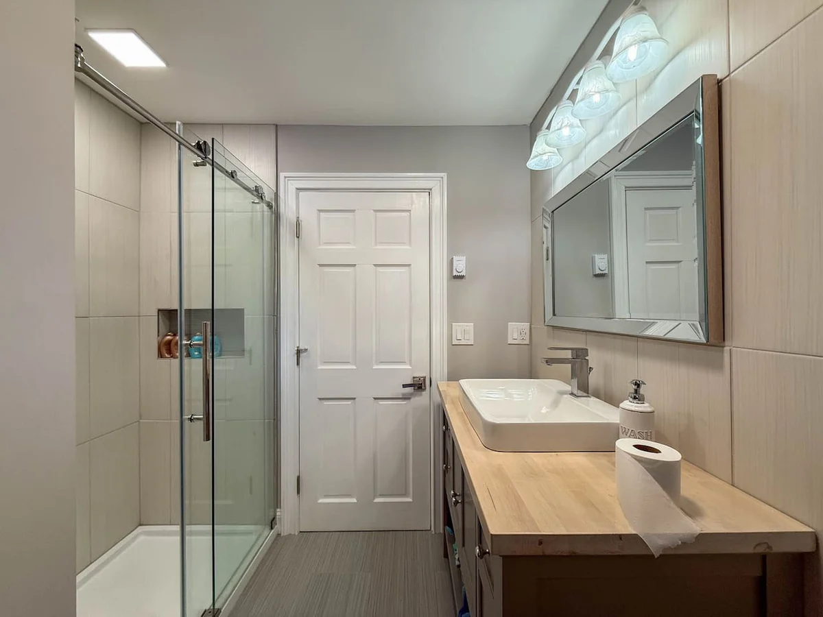 The West Nest | Private, Hot Tub, Central, 4 Bdrm #57