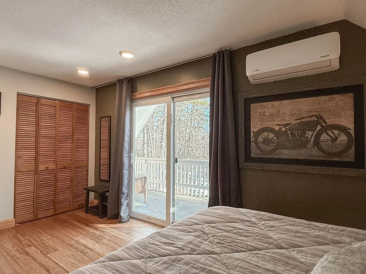 The West Nest | Private, Hot Tub, Central, 4 Bdrm #24