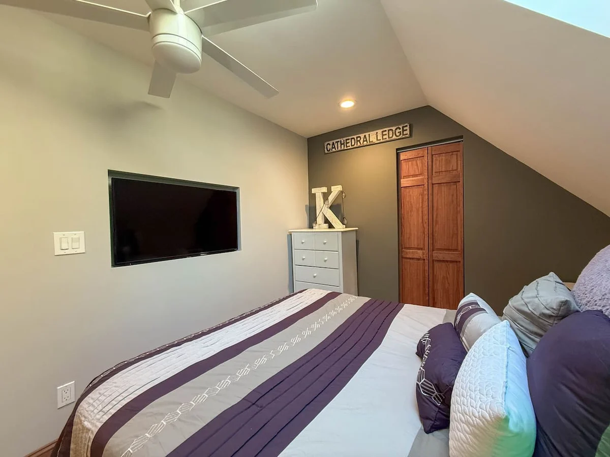 The West Nest | Private, Hot Tub, Central, 4 Bdrm #39