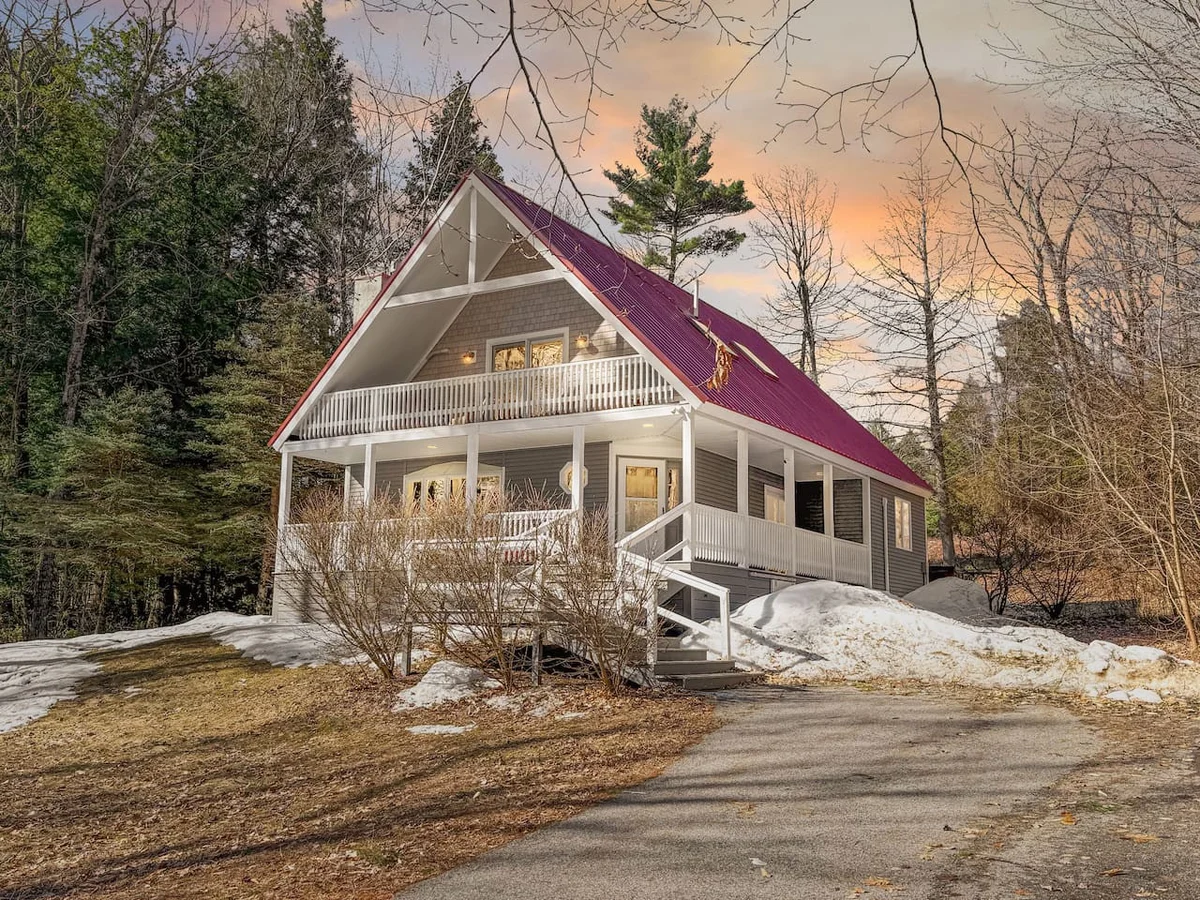 The West Nest | Private, Hot Tub, Central, 4 Bdrm #55