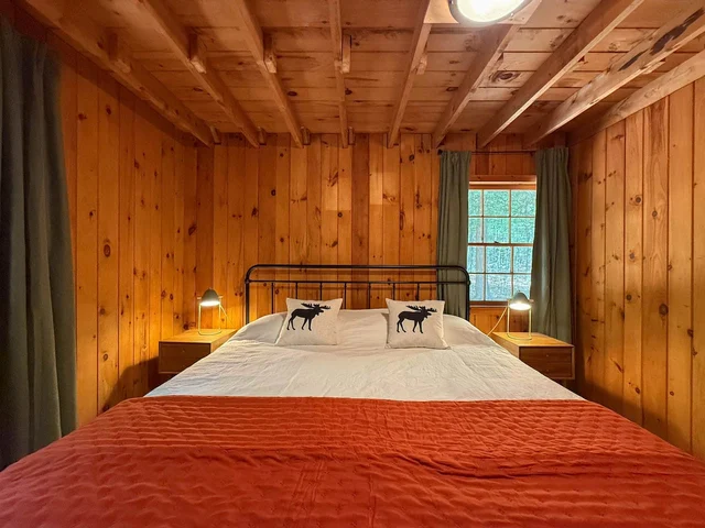 Bedroom 1 image 1