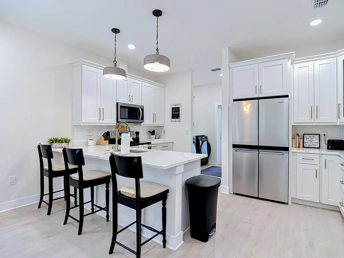 Designer 4 BR. Chef's Kitchen. Gazebo Outdoor Retreat. #8
